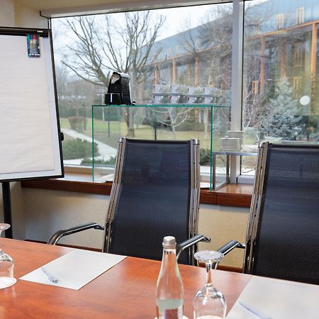 Crowne Plaza Bucharest By Ihg Hotell Exteriör bild