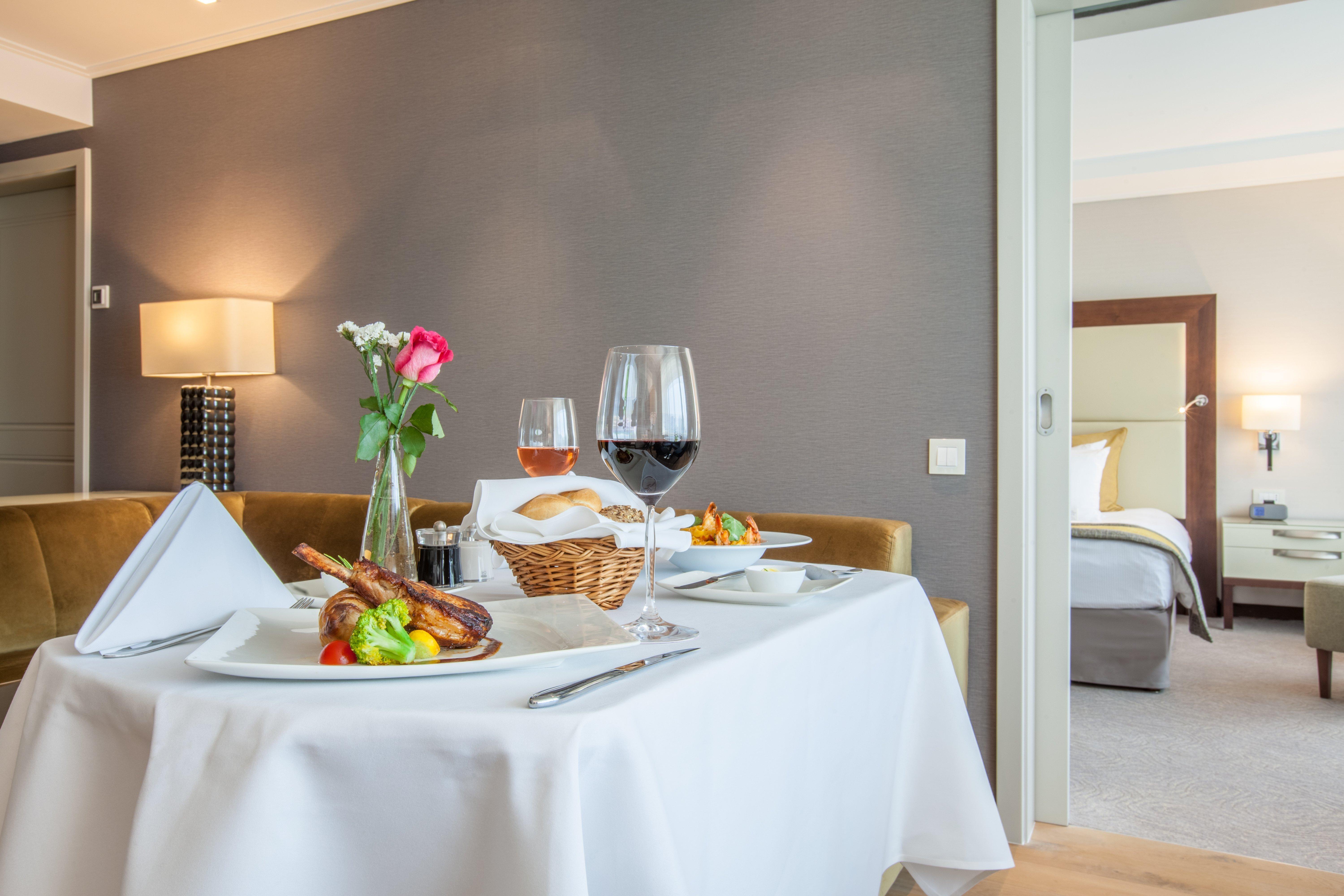 Crowne Plaza Bucharest By Ihg Hotell Exteriör bild