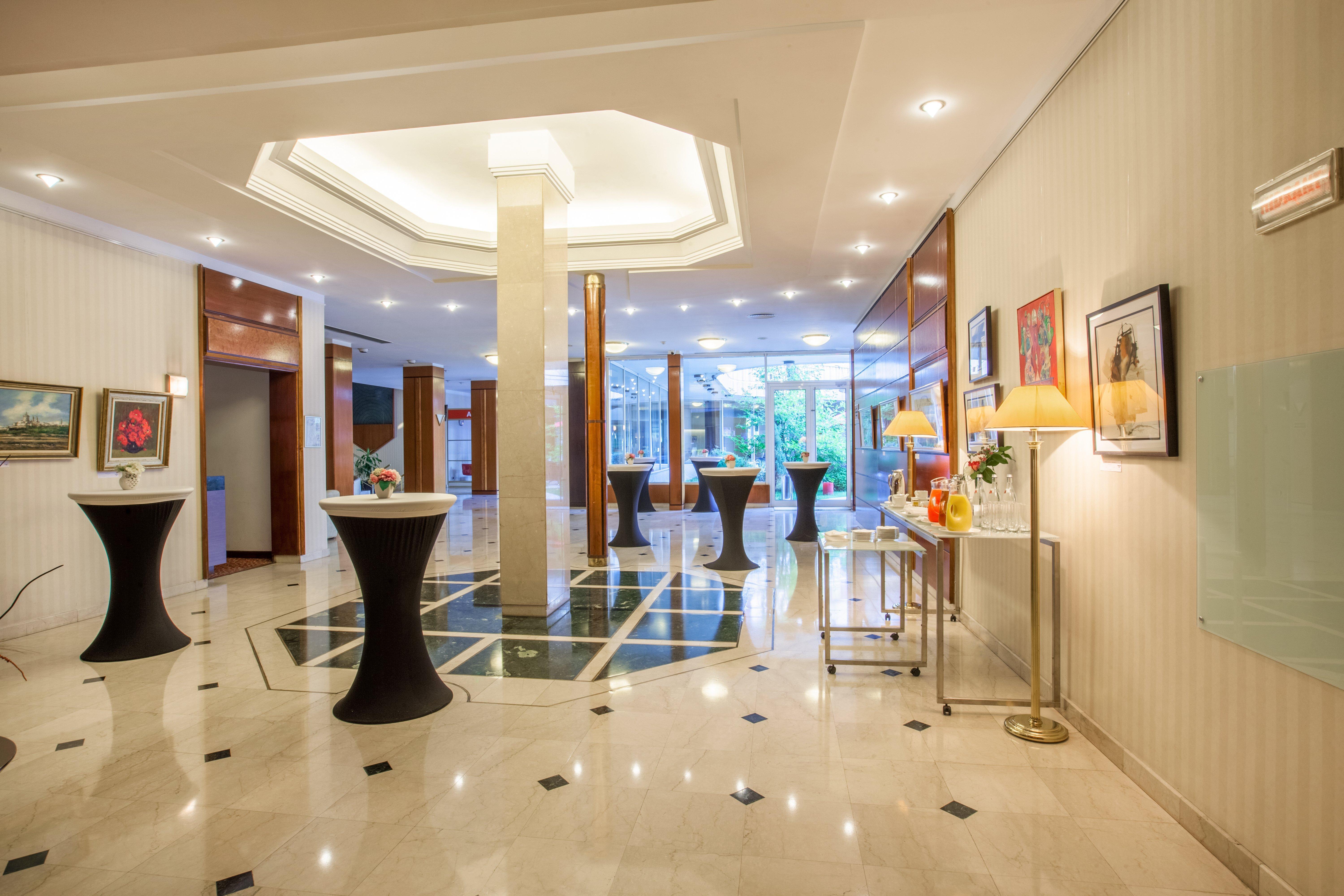 Crowne Plaza Bucharest By Ihg Hotell Exteriör bild