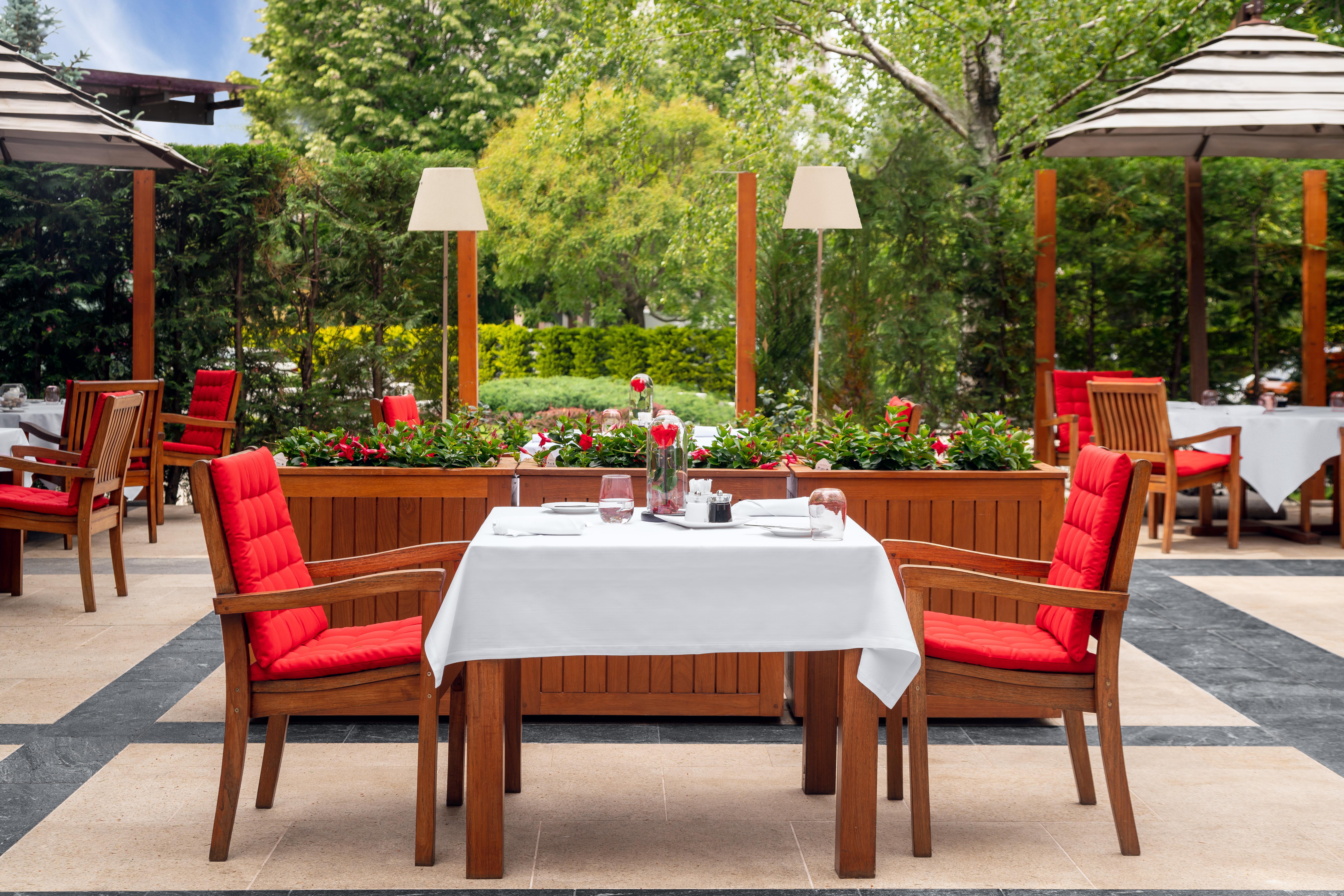 Crowne Plaza Bucharest By Ihg Hotell Exteriör bild