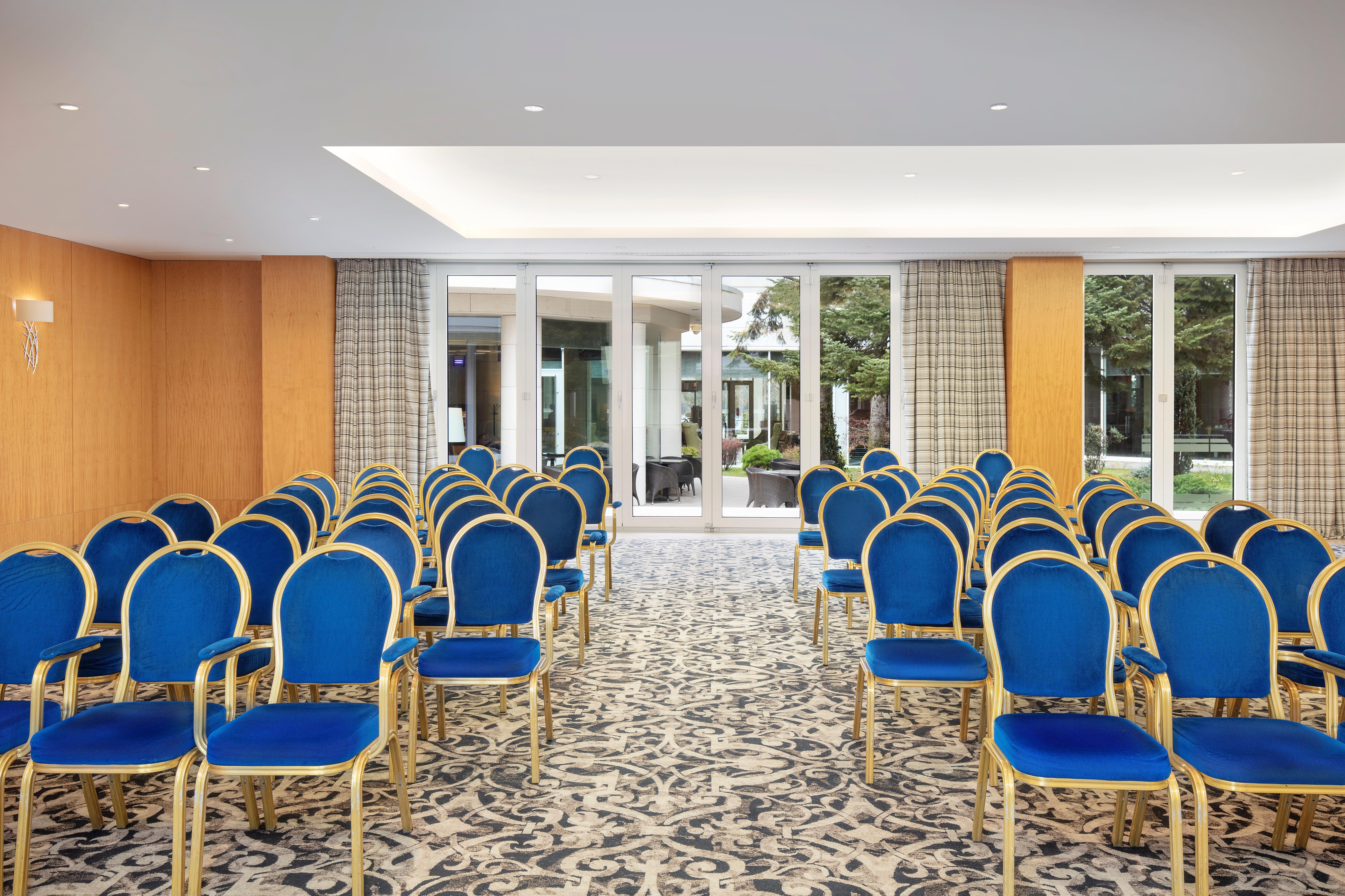 Crowne Plaza Bucharest By Ihg Hotell Exteriör bild