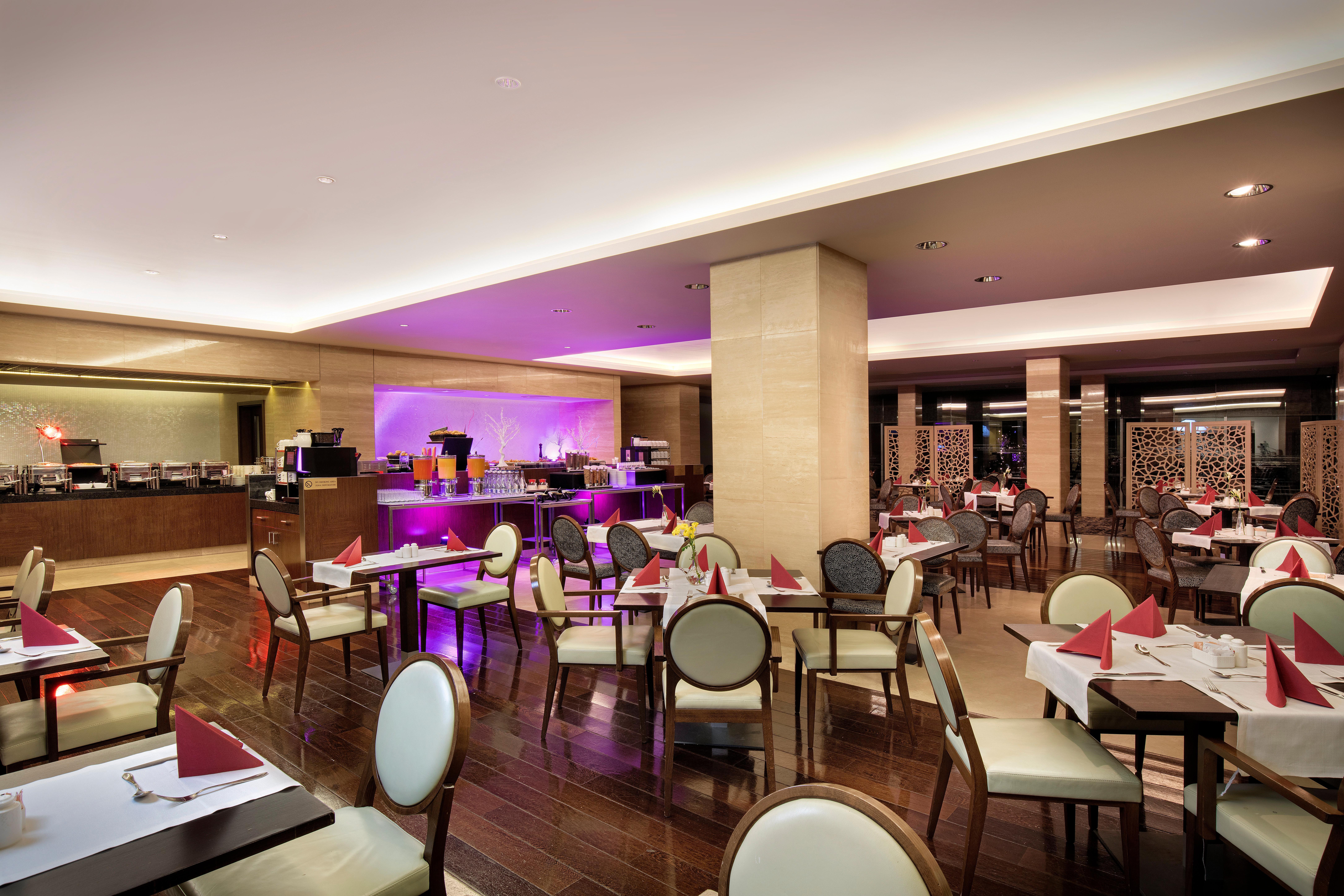 Crowne Plaza Bucharest By Ihg Hotell Exteriör bild