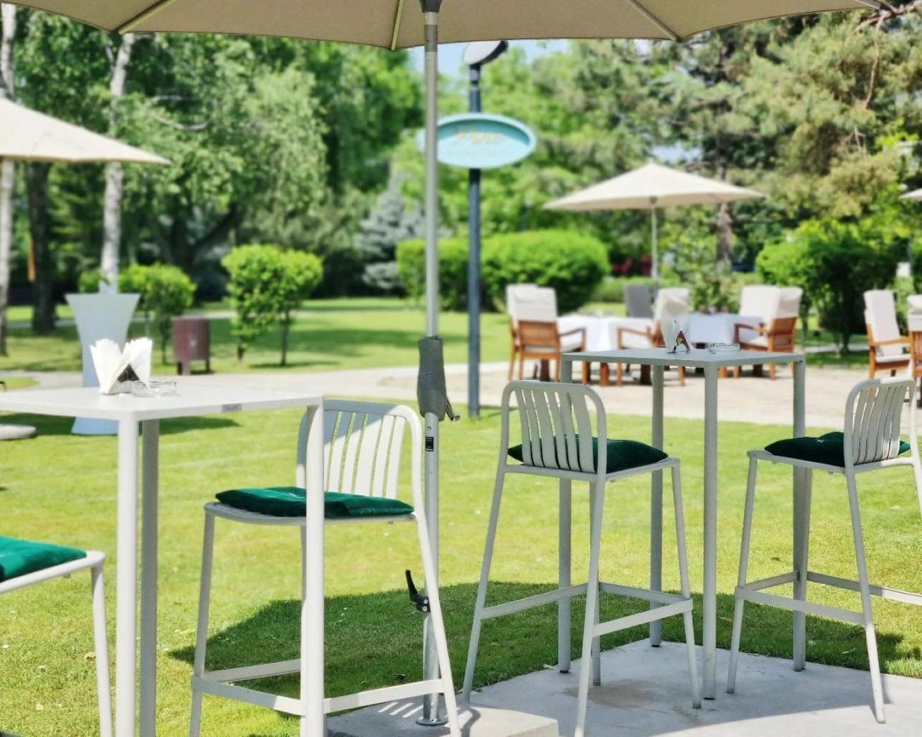 Crowne Plaza Bucharest By Ihg Hotell Exteriör bild
