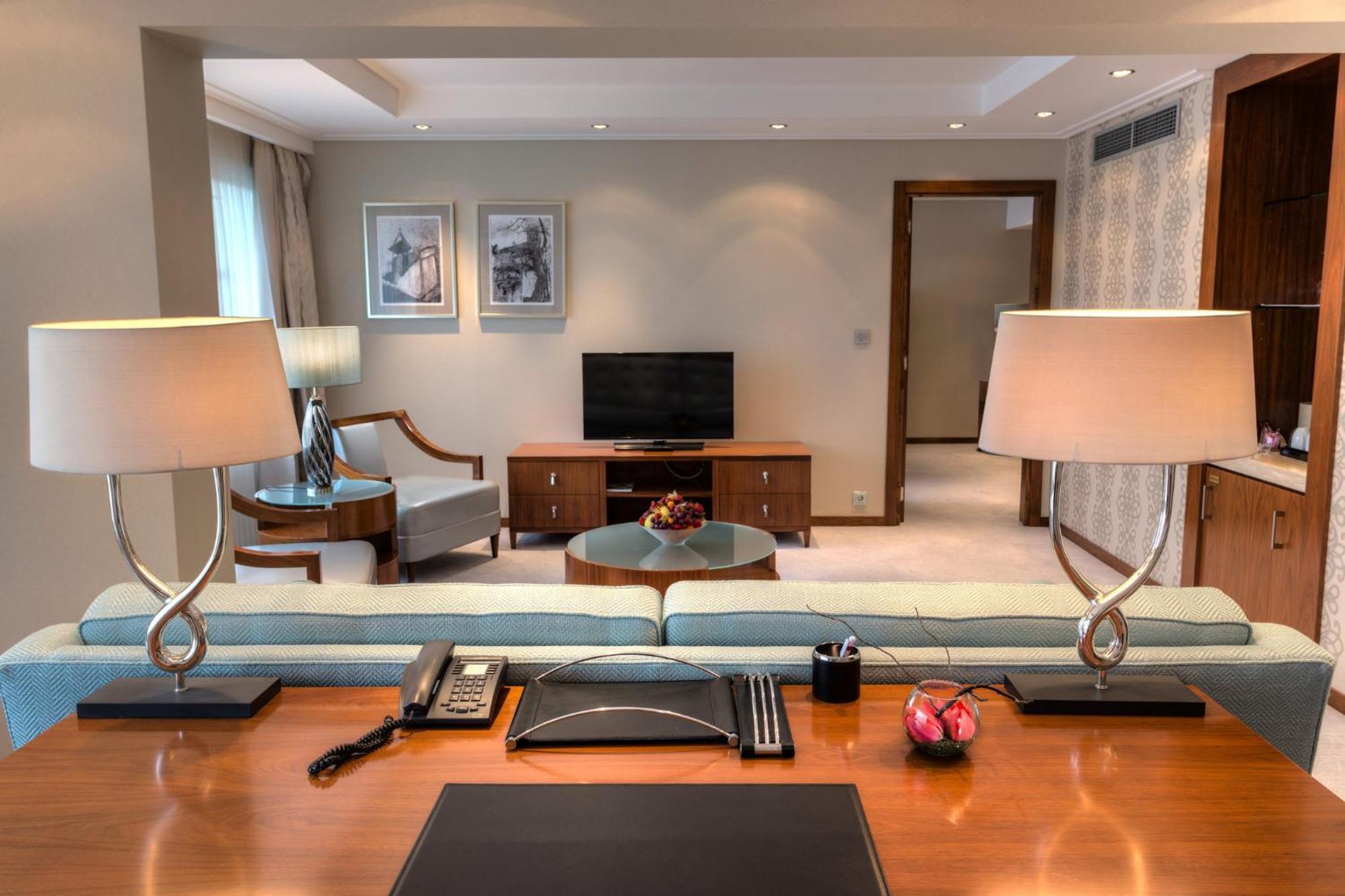 Crowne Plaza Bucharest By Ihg Hotell Exteriör bild